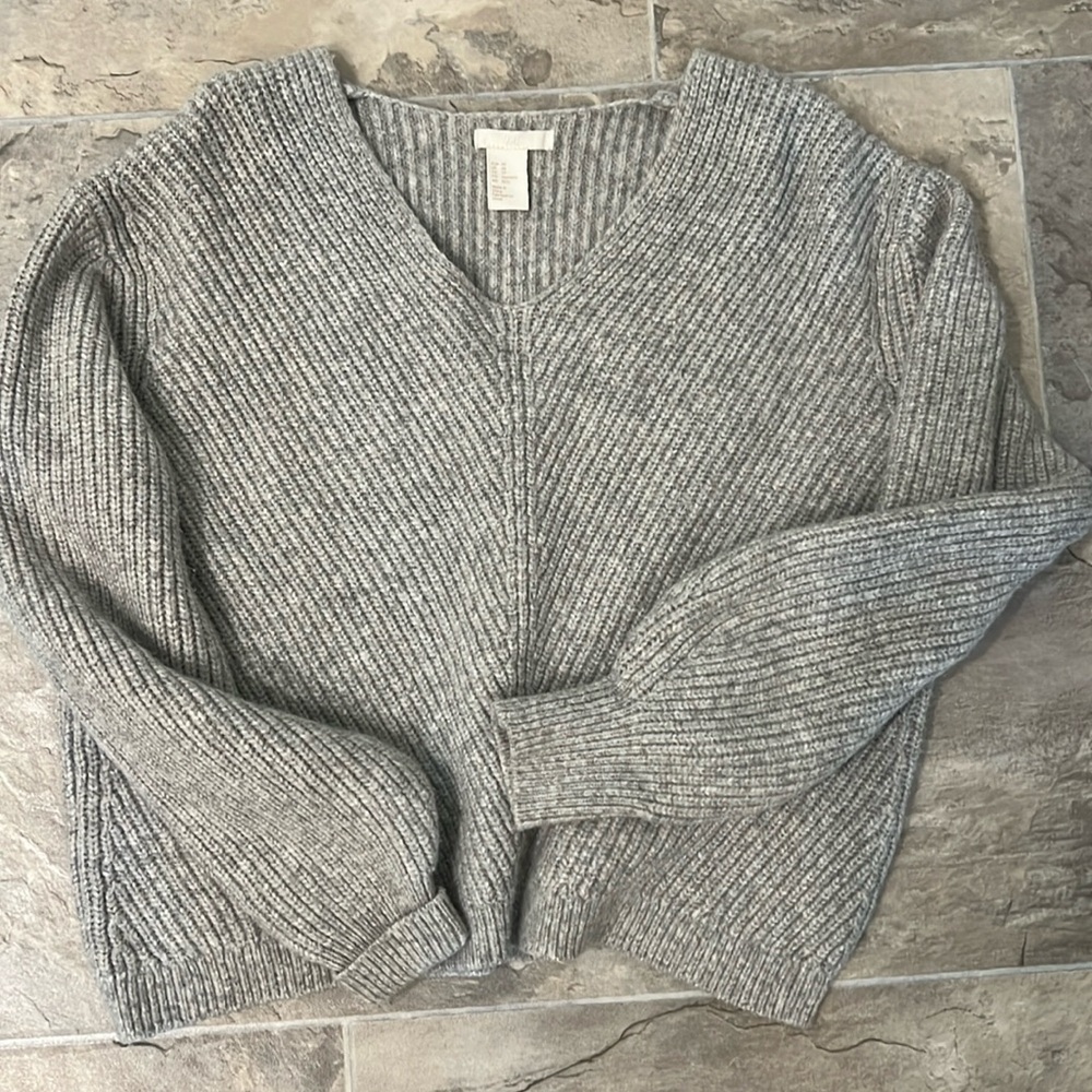 Grey v neck sweater